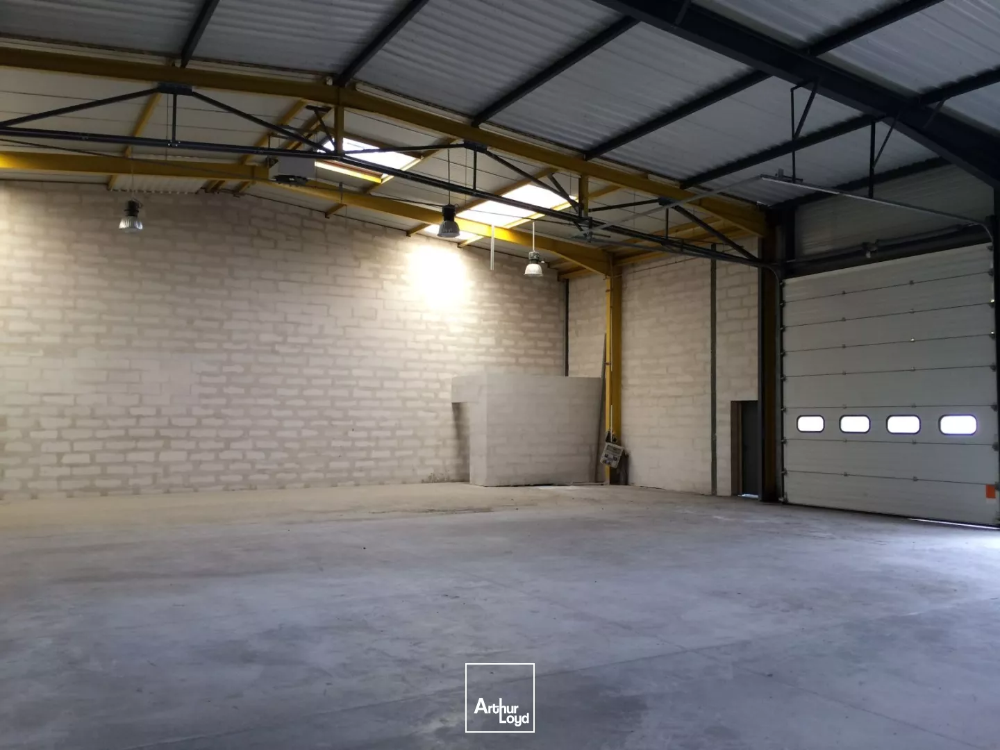 Local d'activité à louer, Zone de la Pilaterie. 