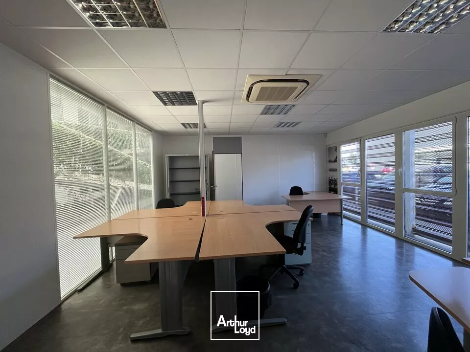 INSTALLEZ VOTRE ACTIVITÉ DANS DES BUREAUX CLIMATISÉS, FONCTIONNELS ET FACILEMENT ACCESSIBLES