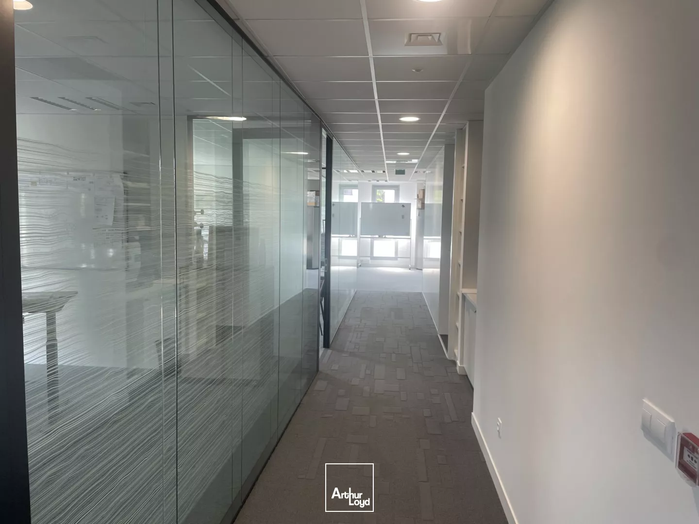 Bureaux louer Arras immeuble Zodiak immeuble neuf quartier renouvellement urbain proche gare RT 2012 Conception bioclimatique