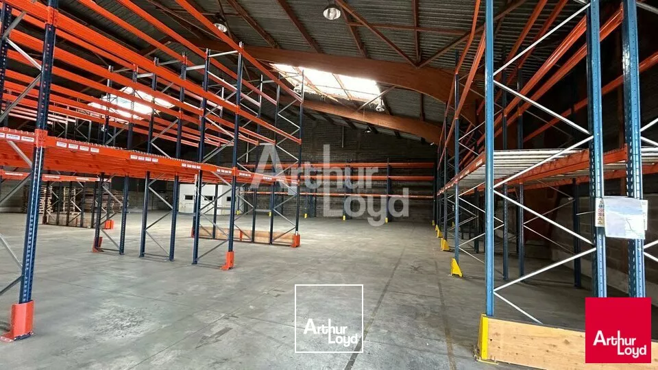 BLOIS - LOCATION ENTREPÔT DE 3 382 M² - ZI NORD