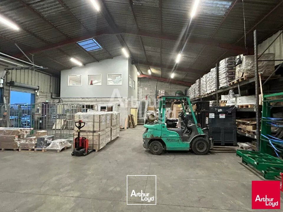 BLOIS - LOCATION LOCAL D'ACTIVITÉ DE 620 M² - ACCÈS A10 A 4 MN