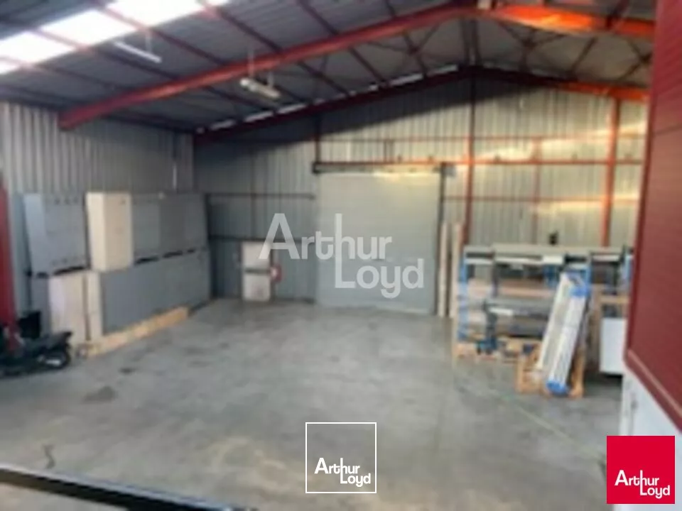 BLOIS - CESSION LOCAUX D'ACTIVITE DE 3 508 M² - ZONE INDUSTRIELLE 