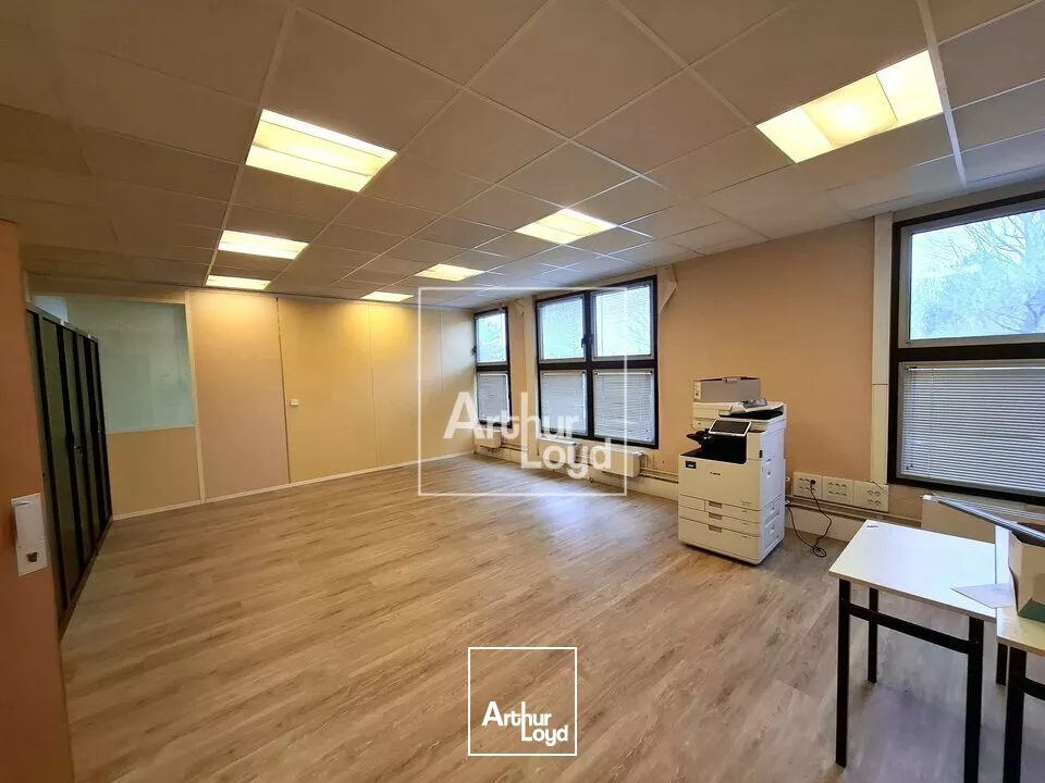 Locaux ERP 5 à louer - TORCY 