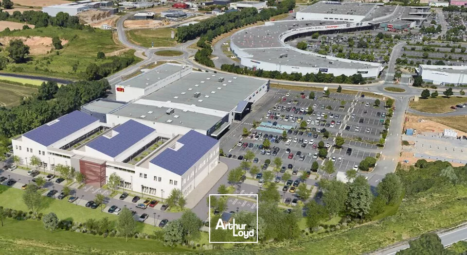 A vendre proche Auchan, Bureaux Poitiers SUD  Accessibilité, visibilité et stationnement
