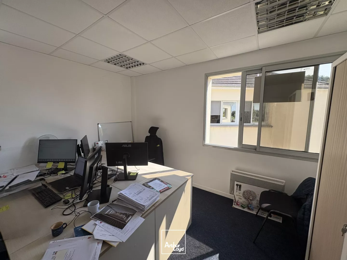 Bureaux à louer ou à vendre d'environ 120 m2 - OLIVET (PARC DES AULNAIES)