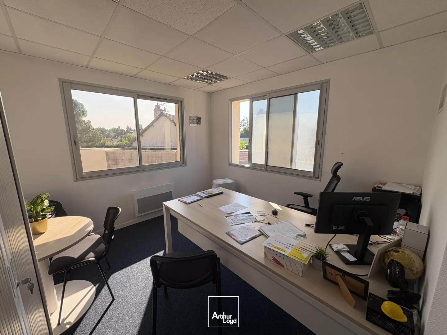 Bureaux à louer ou à vendre d'environ 120 m2 - OLIVET (PARC DES AULNAIES)