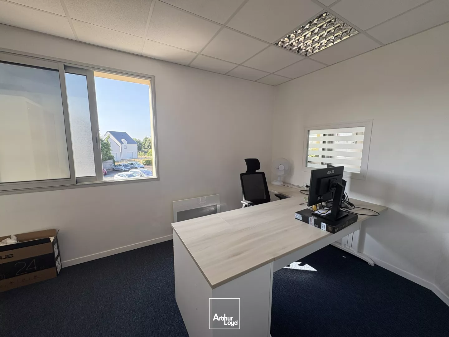 Bureaux à louer ou à vendre d'environ 120 m2 - OLIVET (PARC DES AULNAIES)