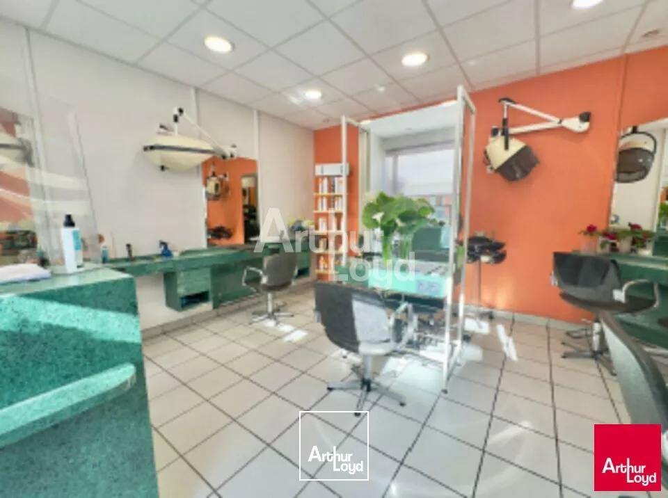 RENNES - LOCAL COMMERCIAL A VENDRE - 35 M²