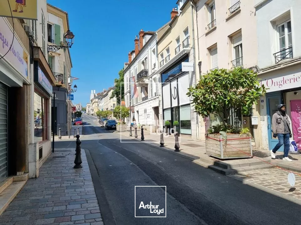 Beau local entièrement refait à neuf !