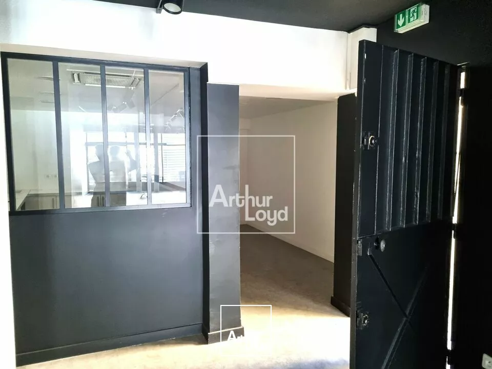 Beau local entièrement refait à neuf !