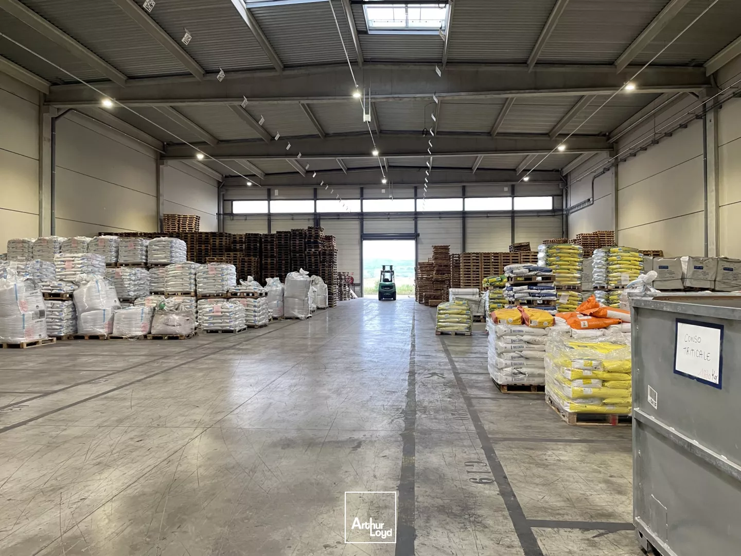 Ténement exceptionnel 22 698 m² sur terrain de plus de 10 HA