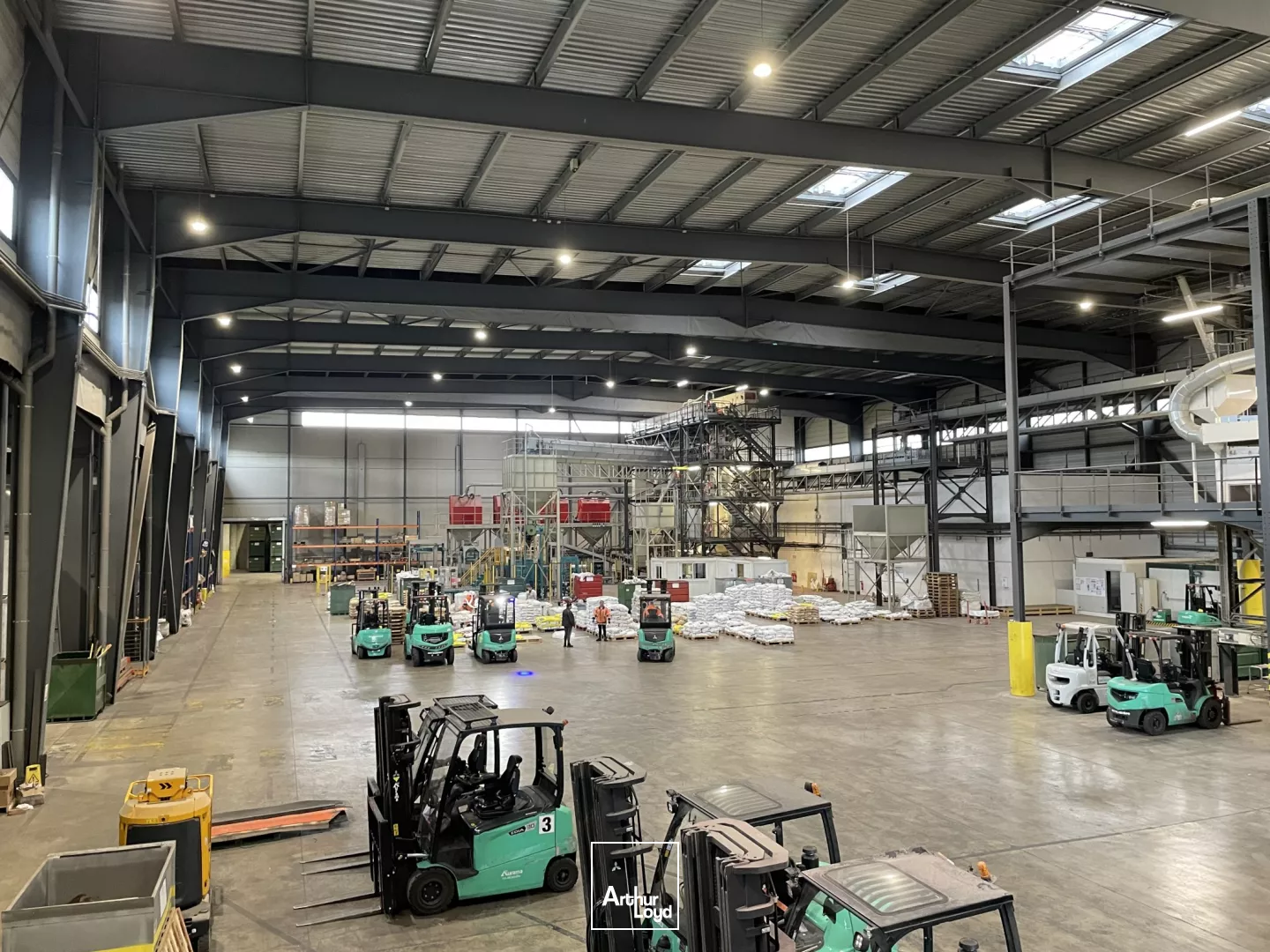 Ténement exceptionnel 22 698 m² sur terrain de plus de 10 HA