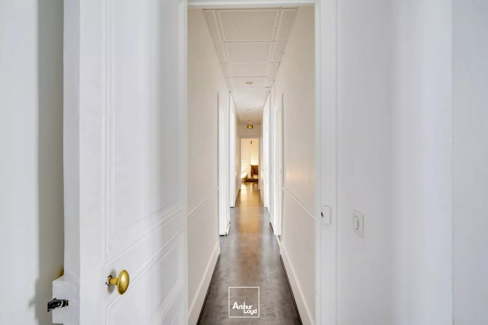 Bureaux A Louer - Espace de travail plug & play à Paris 8e - 300 m² 