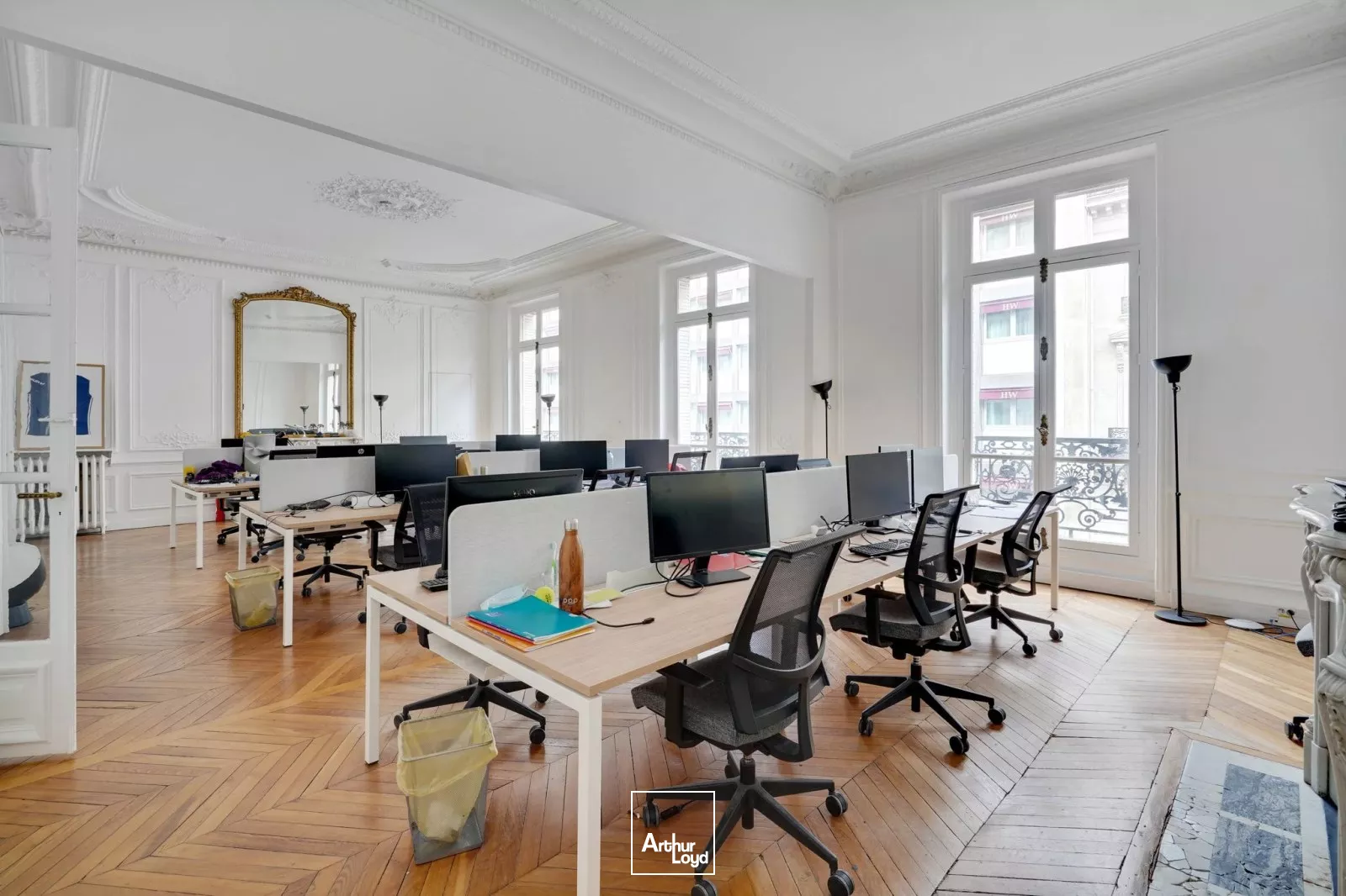 Bureaux A Louer - Espace de travail plug & play à Paris 8e - 300 m² 