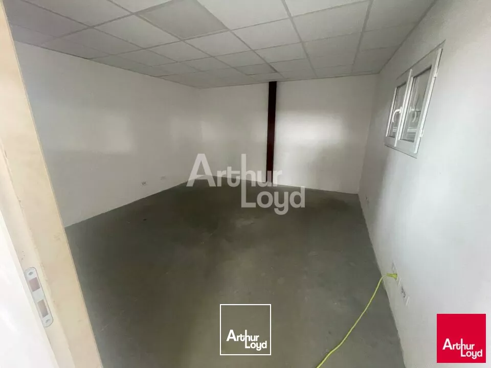 VILLIERS SUR LOIR - SOUS-LOCATION LOCAL D'ACTIVITÉ DE 295 M²