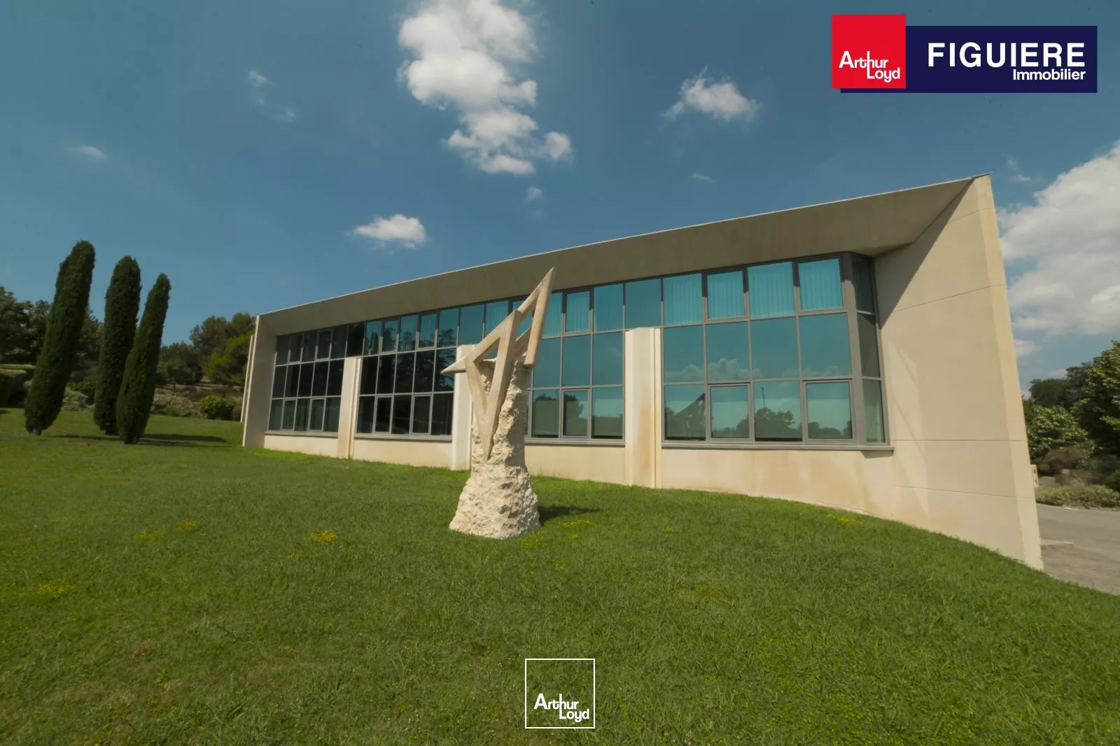 BUREAUX EN BON ETAT AIX LA DURANNE A LOUER