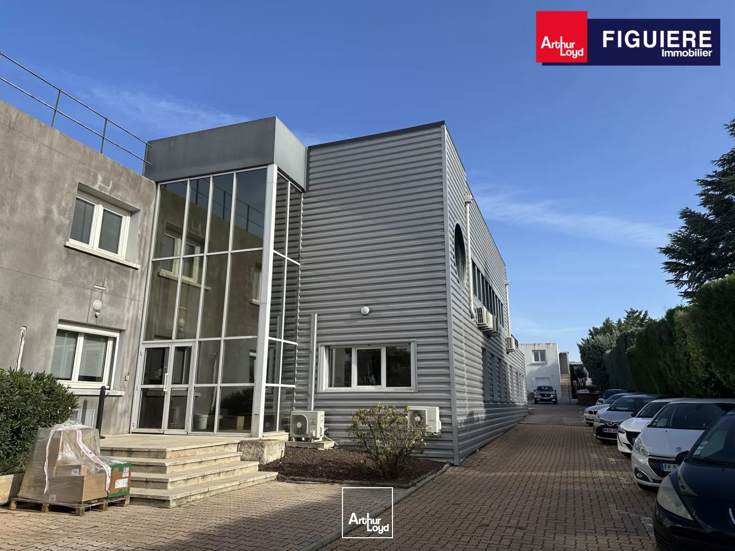 IMMEUBLE INDÉPENDANT À LA LOCATION A AIX EN PROVENCE