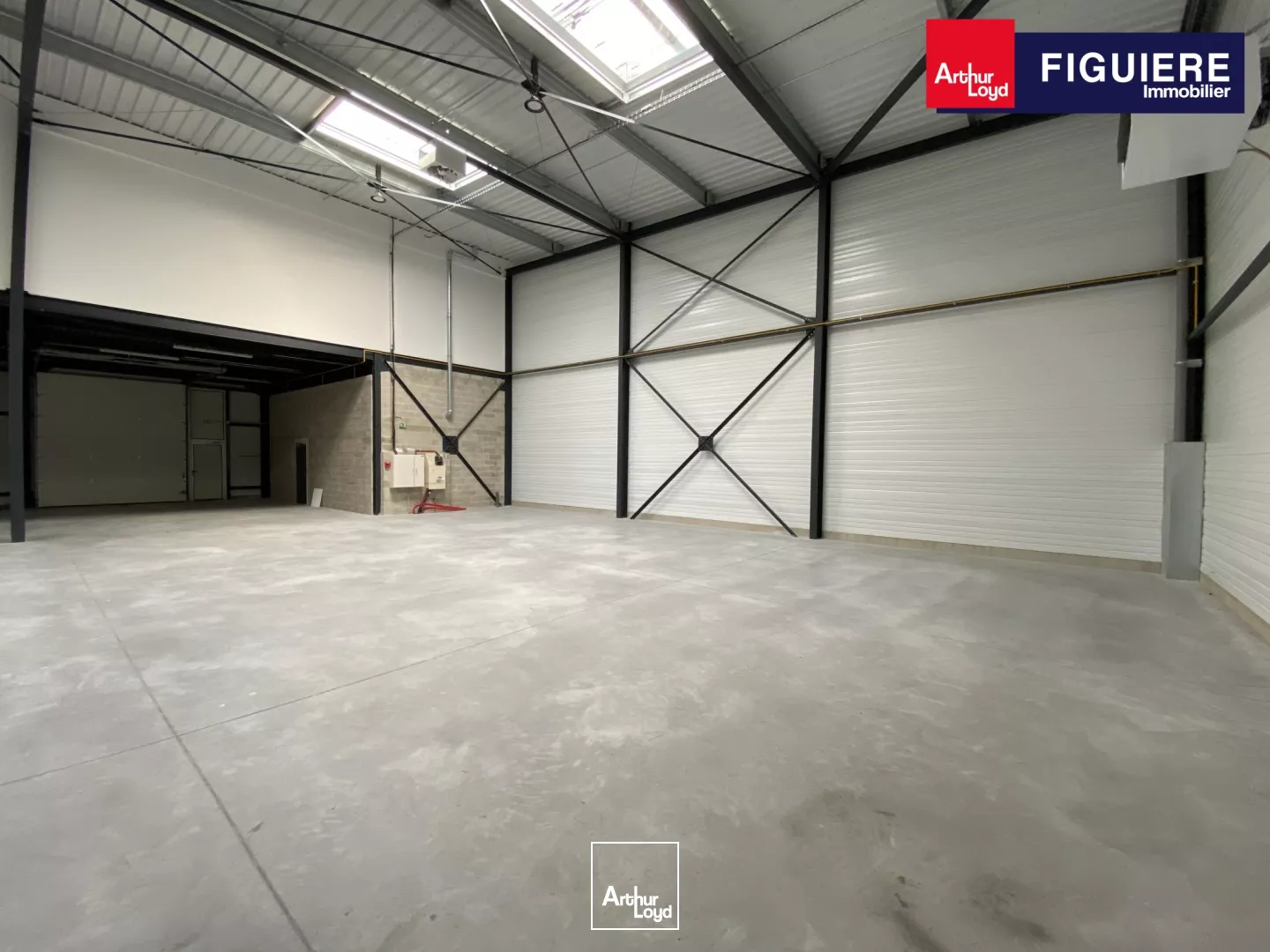 Bâtiment d'activités neuf à louer sur VENELLES