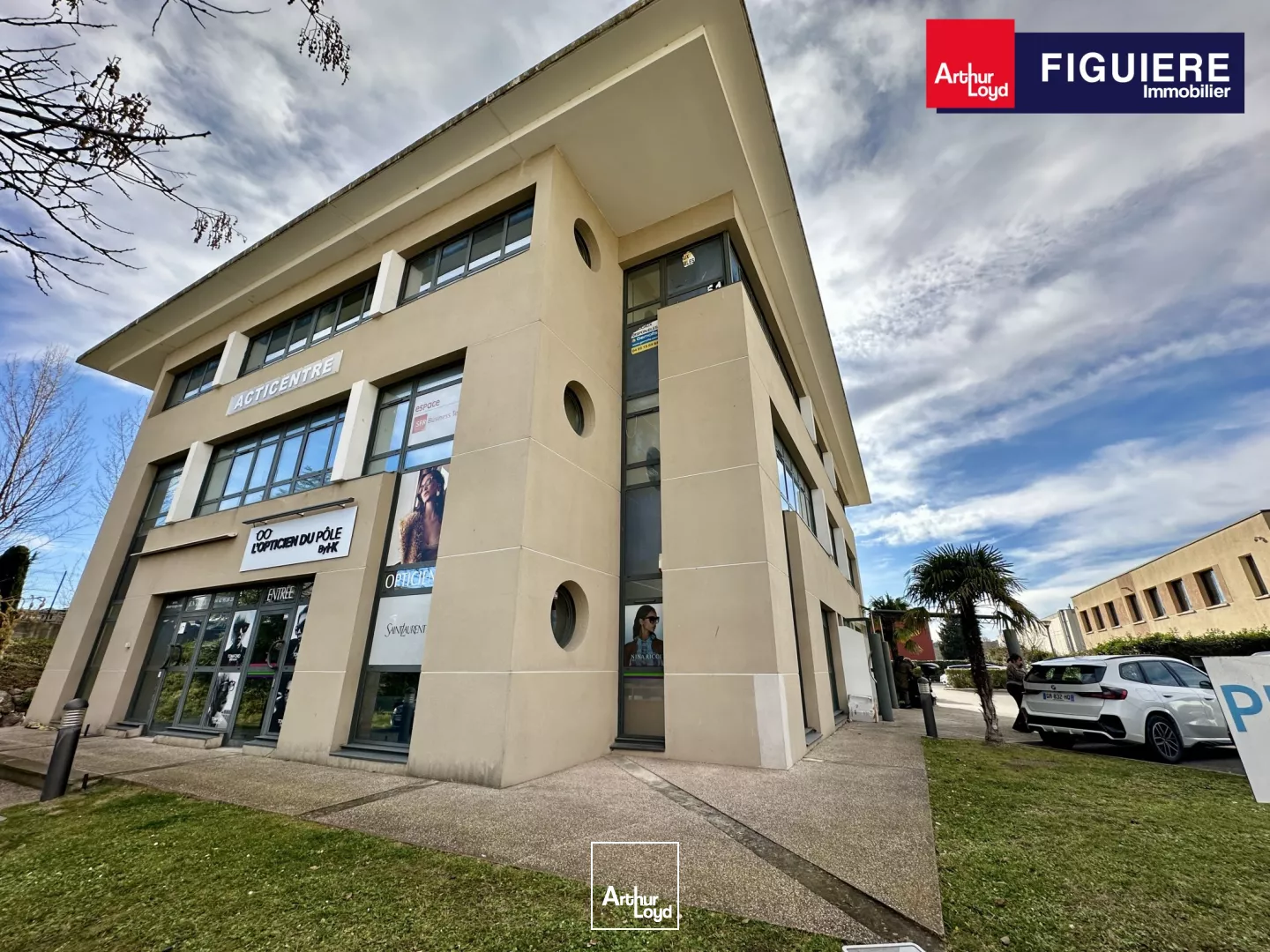 PETITE SURFACE DE BUREAUX À LOUER SUR LE PÔLE D'ACTIVITÉ