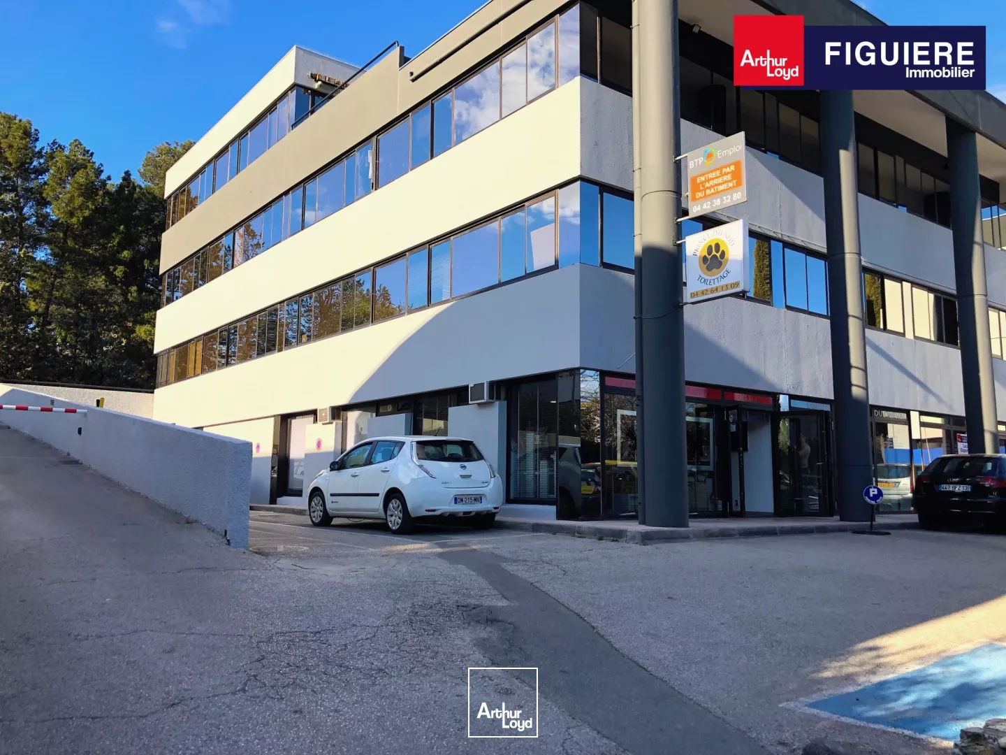 BUREAUX AVEC PARKING EN PÉRIPHÉRIE D'AIX EN PROVENCE