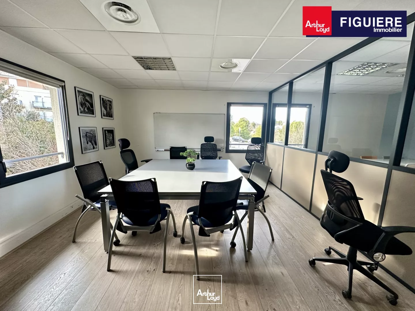 BUREAUX À VENDRE AVEC PARKING EN DERNIER ETAGE