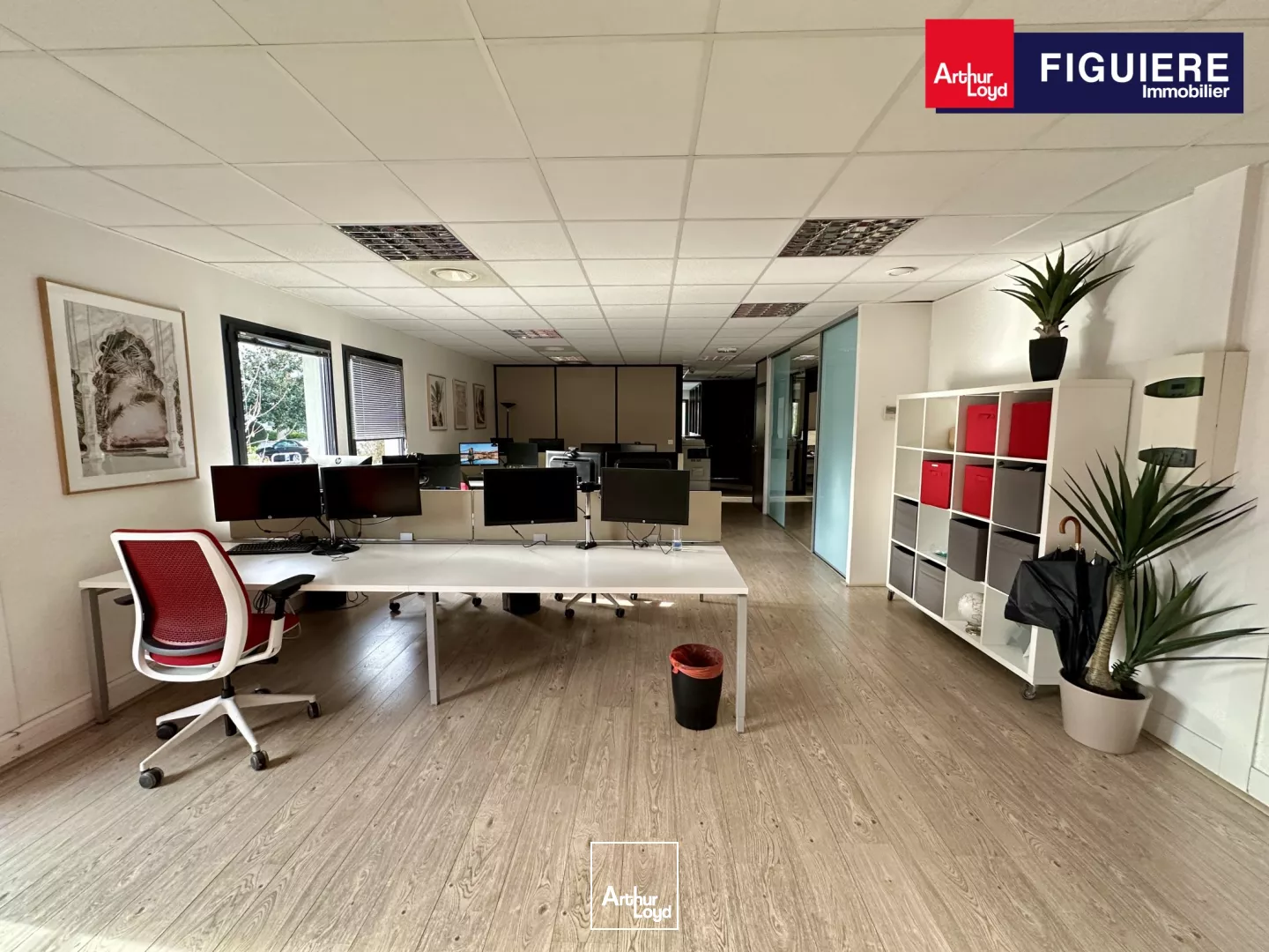 BUREAUX À VENDRE AVEC PARKING EN DERNIER ETAGE