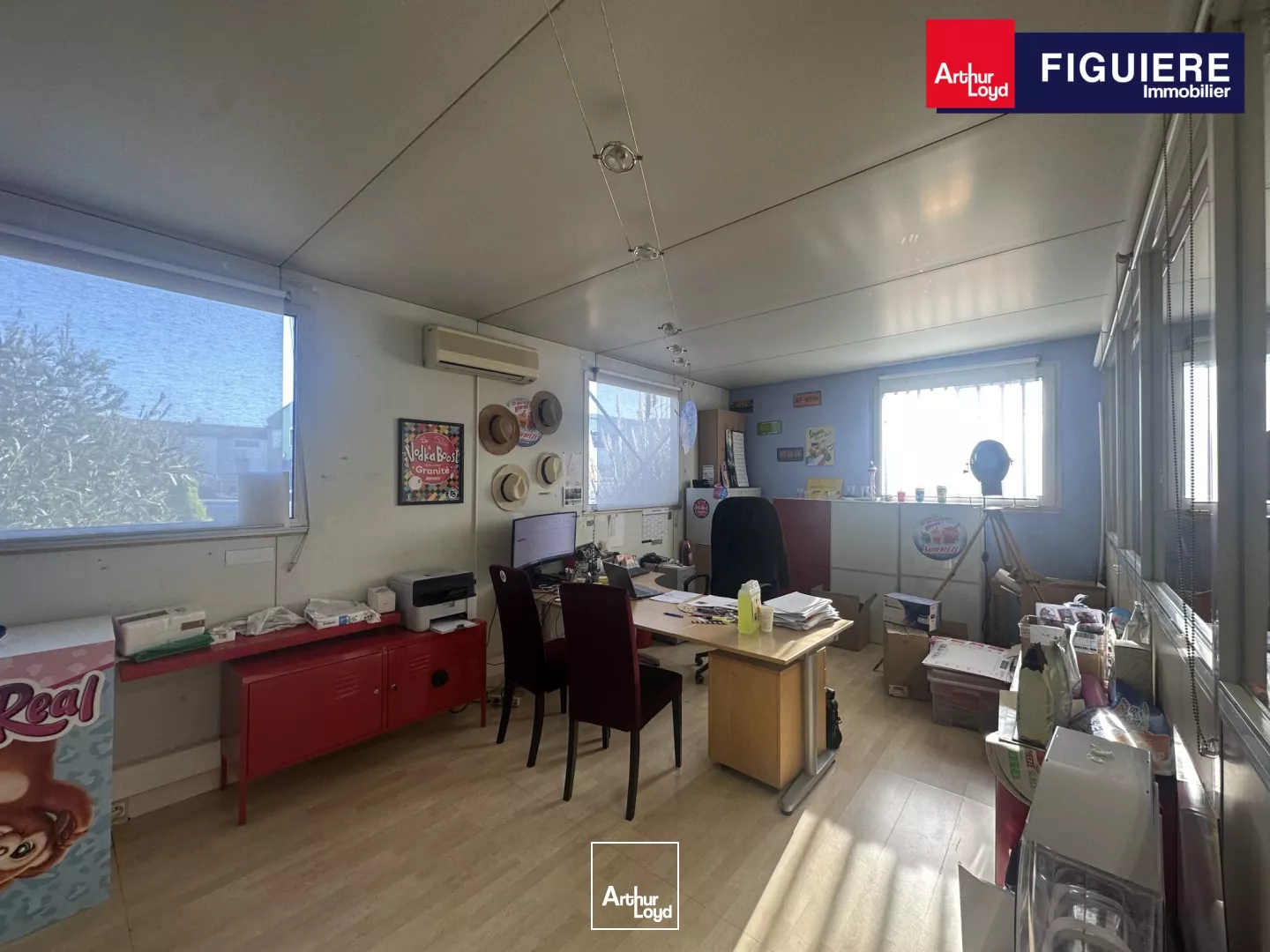 Local d'activités à LOUER sur la ZI DE LA VERDIER à VELAUX