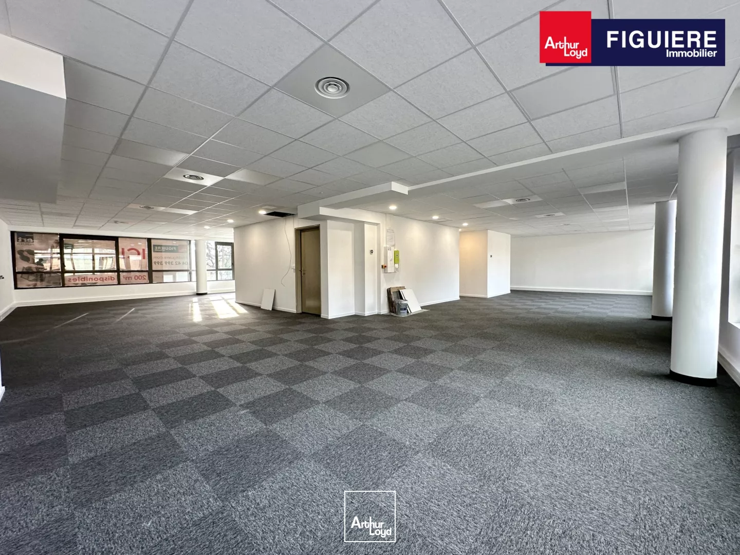 BUREAUX DE TRÈS BON STANDING EN CV D'AIX AVEC PARKING