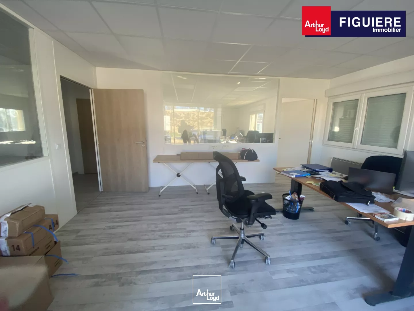 Locaux mixtes à louer bureaux et activités proche accès autoroutes - Salon de Provence