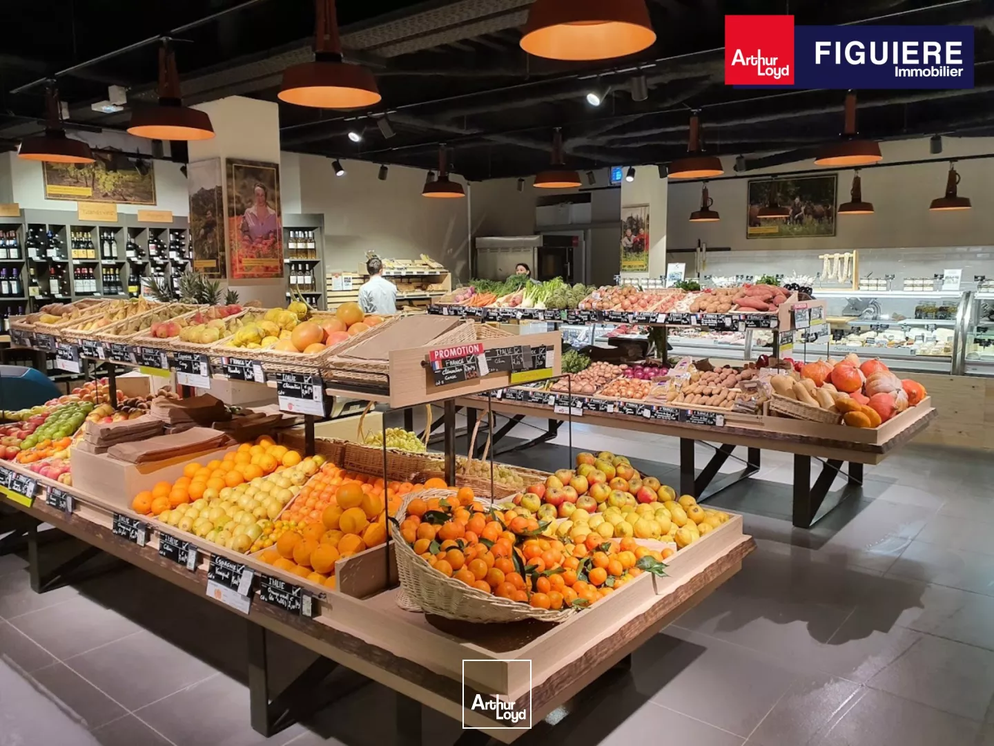 Emplacement PRIME zone du TUBE Istres 585m² à louer