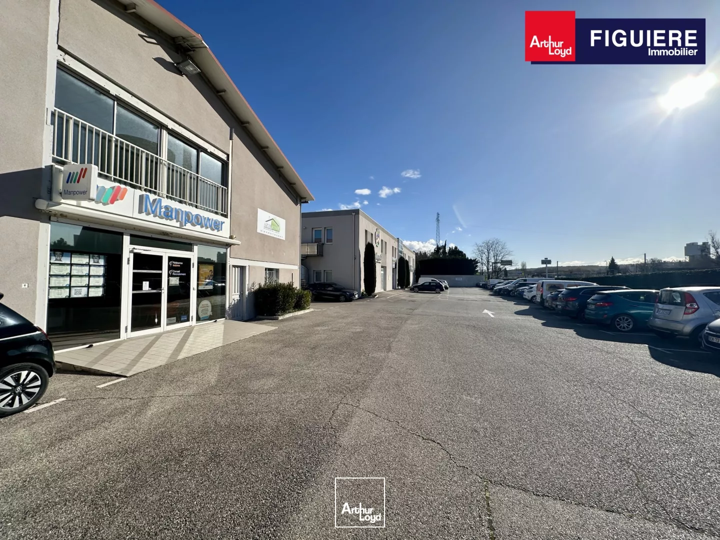 BUREAUX À LOUER À MEYREUIL EN BORDURE DE D6