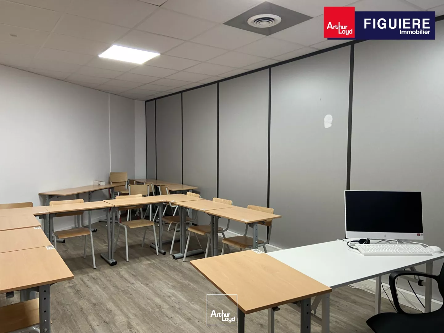 LOCAL COMMERCIAL A LOUER COTE ALLES PROVENCALES CENTRE VILLE