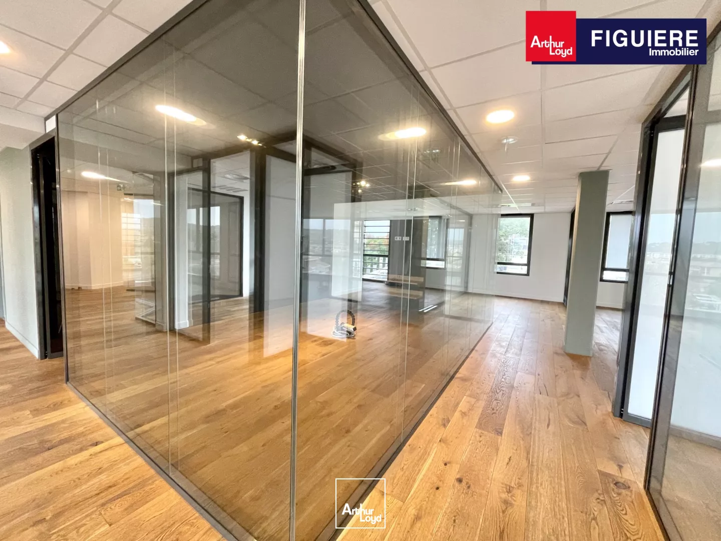 EXCLUSIVITÉ - Location bureaux avec vue exceptionnelle