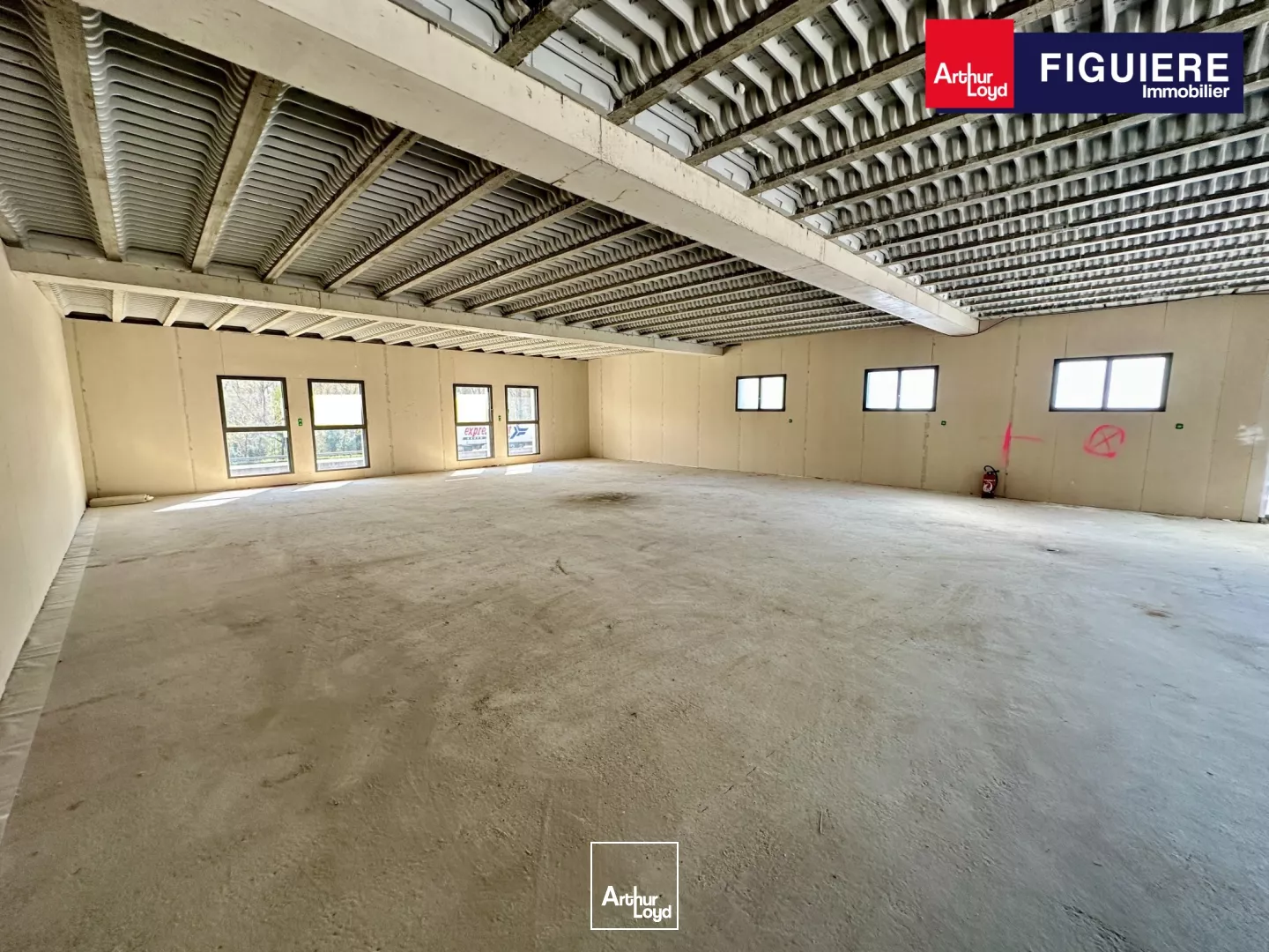 BUREAUX NEUFS À VENDRE OU À LOUER AIX EST