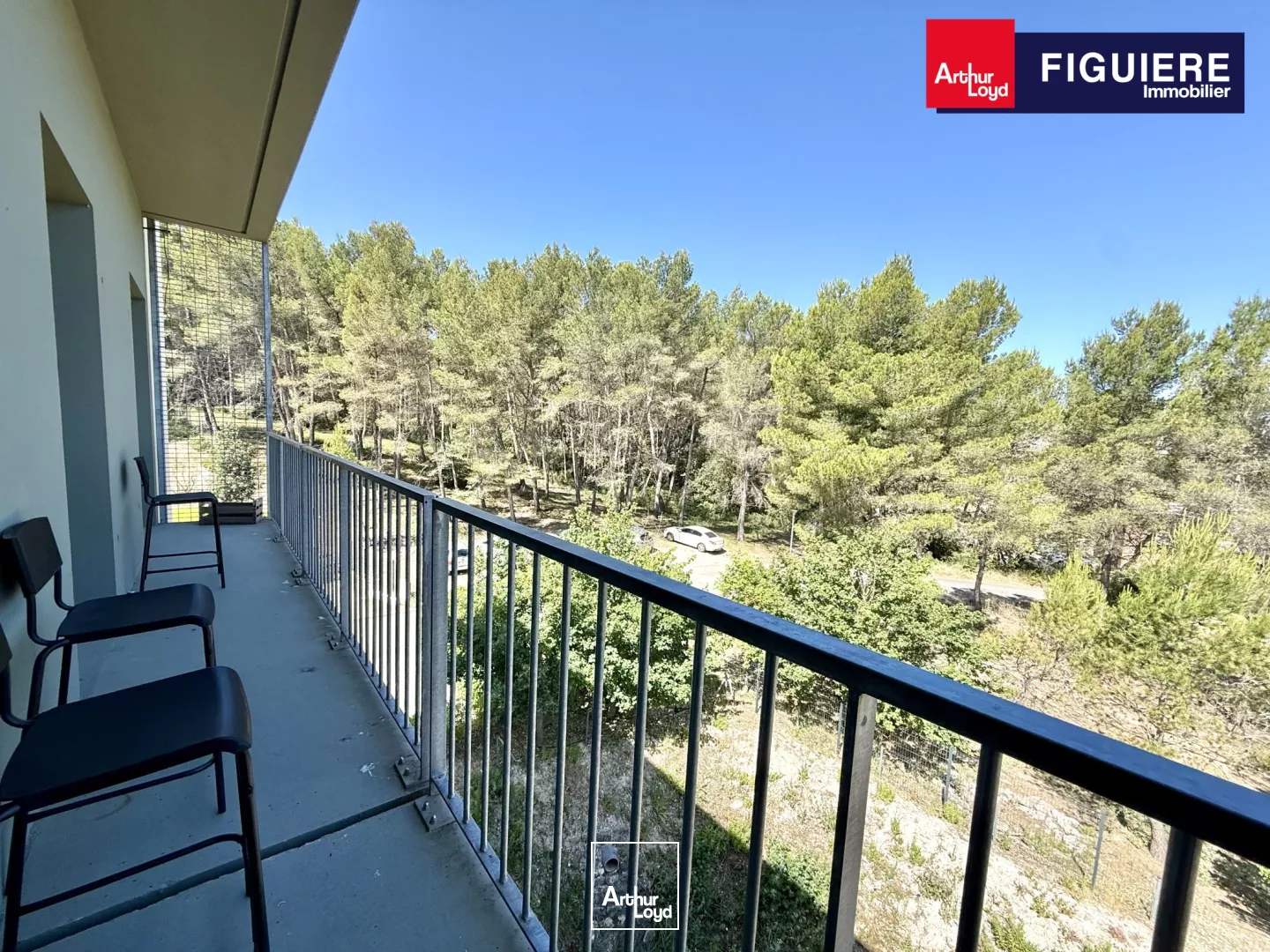 BUREAUX A LOUER SUR AIX EN PROVENCE AVEC VUE EXCEPTIONNELLE ET PARKINGS PRIVATIFS