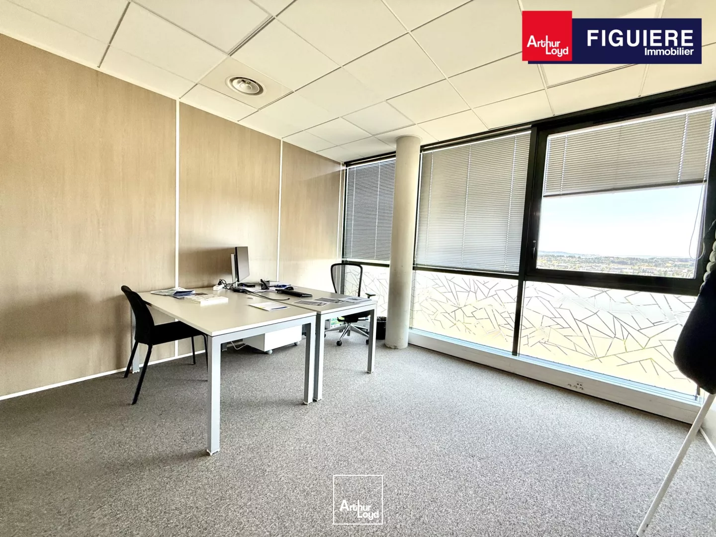 BUREAUX A LOUER SUR AIX EN PROVENCE AVEC VUE EXCEPTIONNELLE ET PARKINGS PRIVATIFS