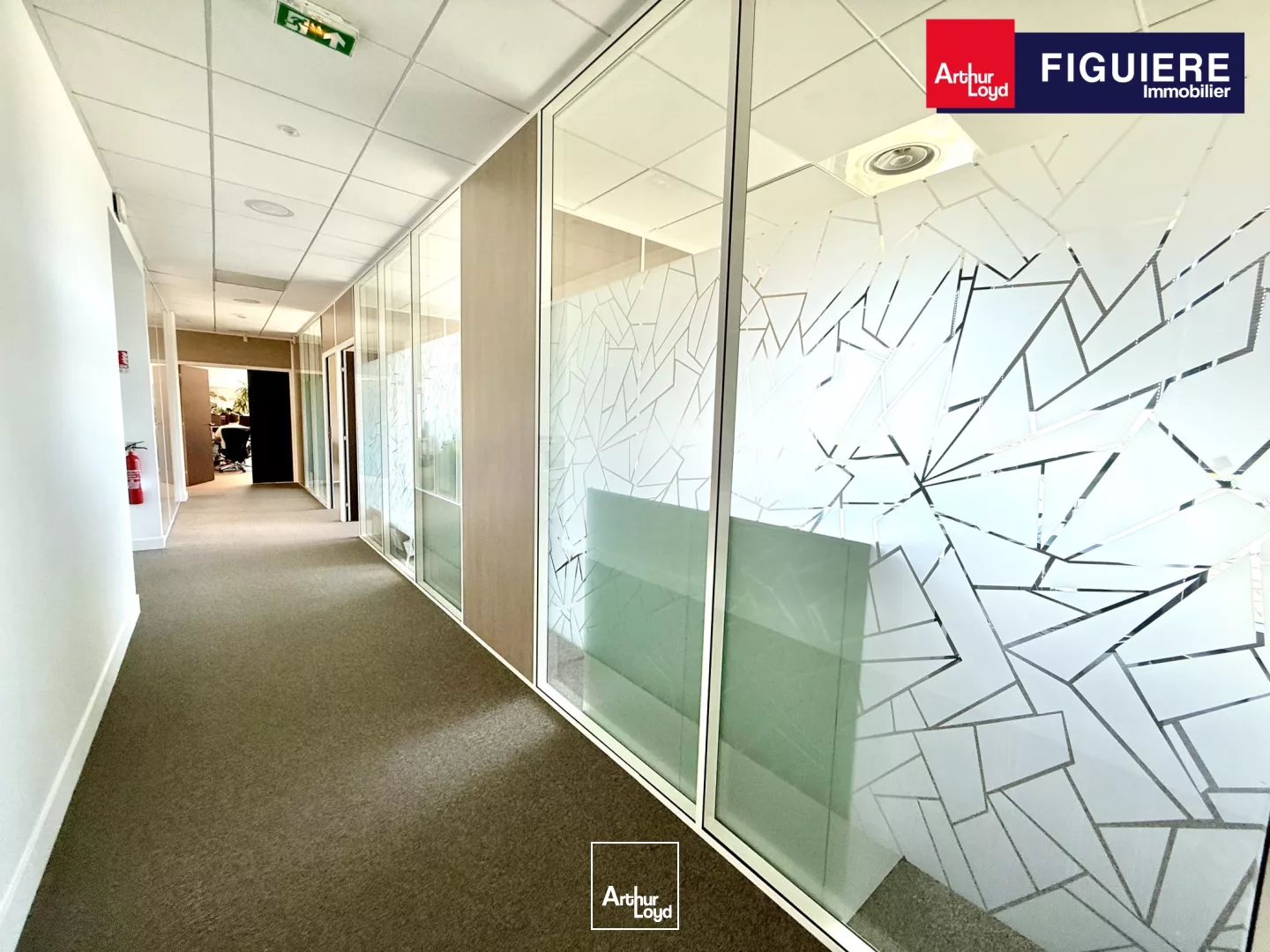 BUREAUX A LOUER SUR AIX EN PROVENCE AVEC VUE EXCEPTIONNELLE ET PARKINGS PRIVATIFS