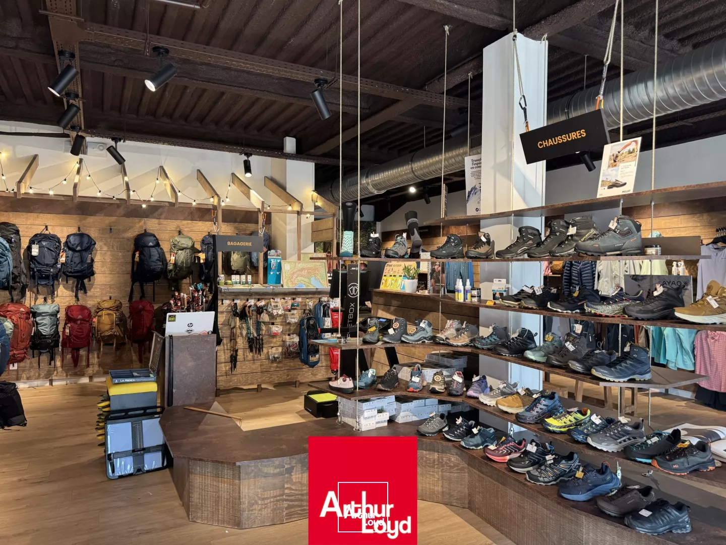 A louer - Local commercial - 69730 GENAY