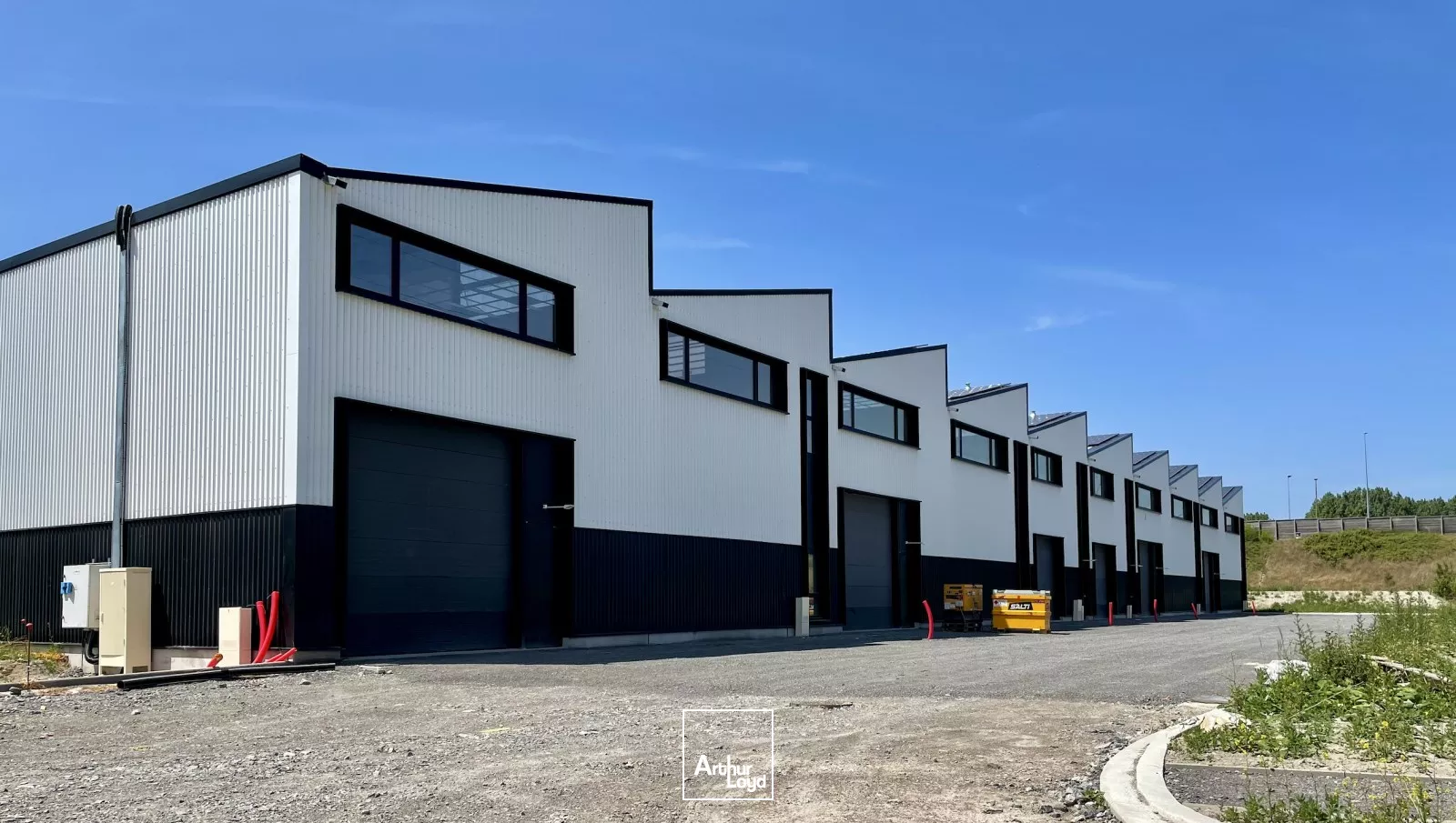 À LOUER - BUREAUX / ENTREPÔTS NEUFS EN ZI GRANDE SYNTHE 