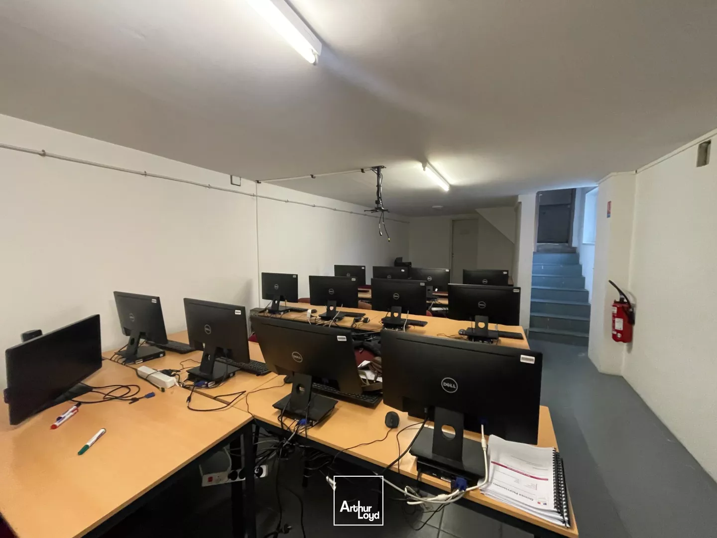 A LOUER - BUREAUX PMR - 230 M2 - SAINT-QUENTIN (02100) :