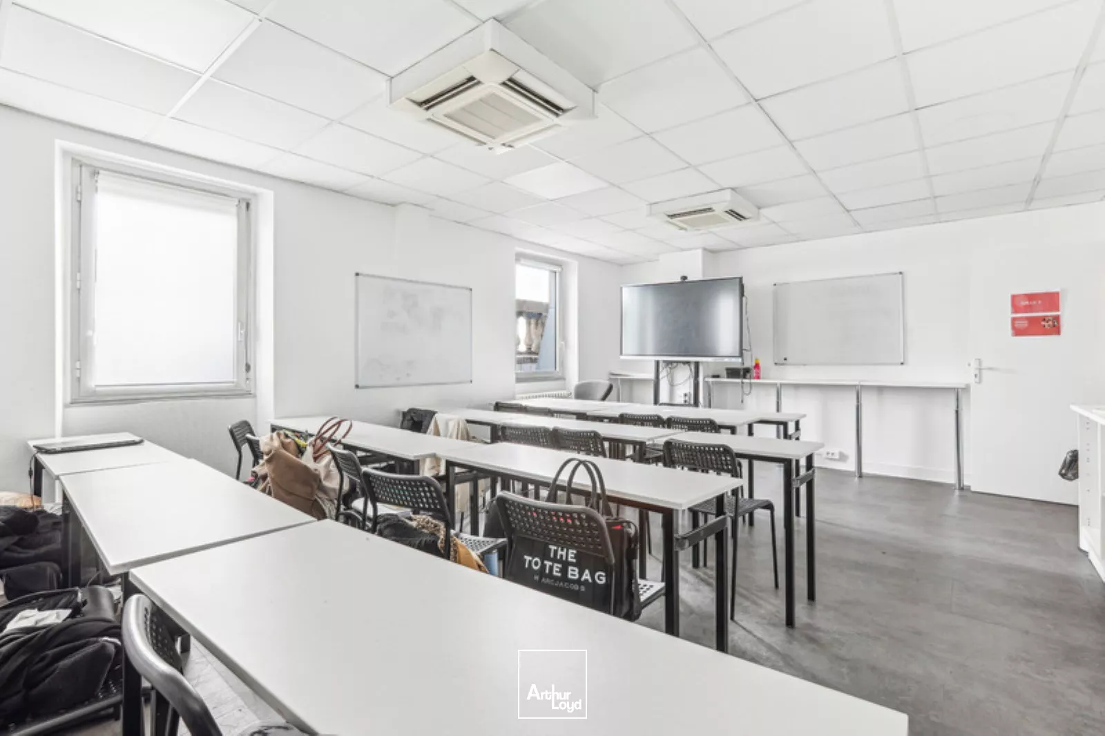 A louer - Bureaux de 441 m² divisibles - Bordeaux Quinconces