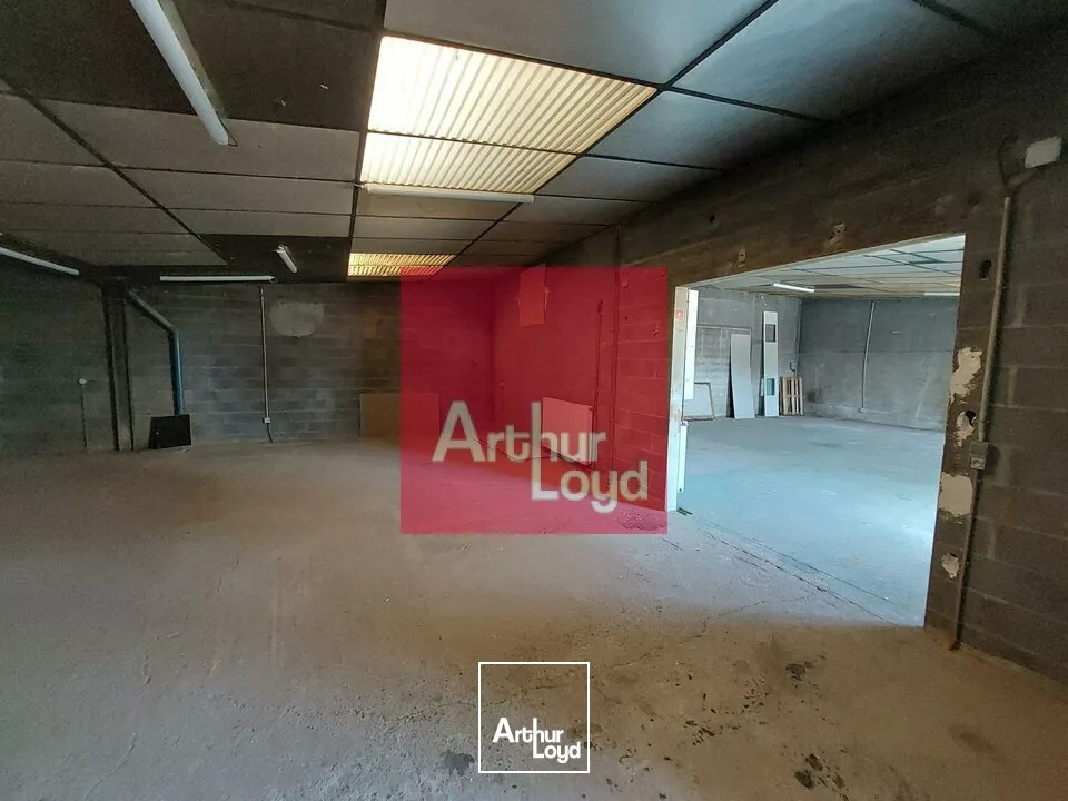 COURNON A LOUER LOCAL COMMERCIAL 560M² 