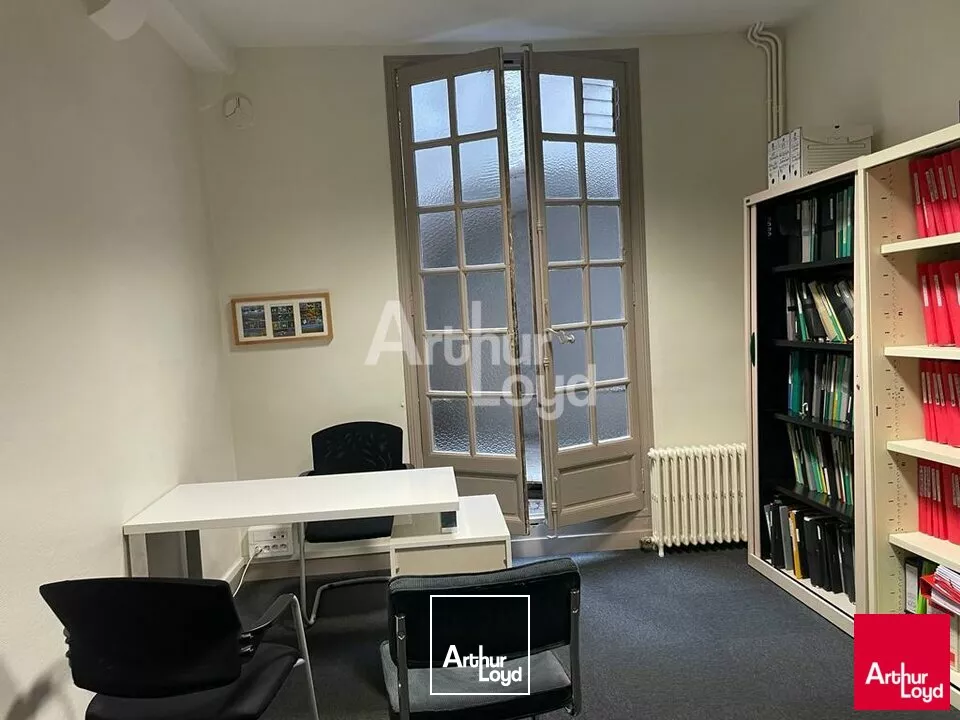 BLOIS - VENTE LOCAL COMMERCIAL 133,98 M² - HYPERCENTRE