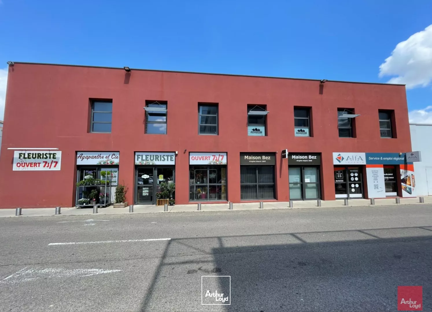 BUREAUX AVEC PARKINGS LOCATION - NIMES PERIPHERIQUE 