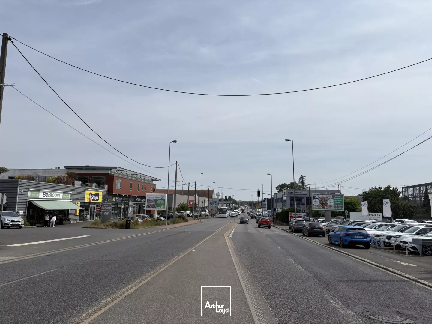 LOCAL COMMERCIAL RN20 NORD EMPLACEMENT NUMERO 1 