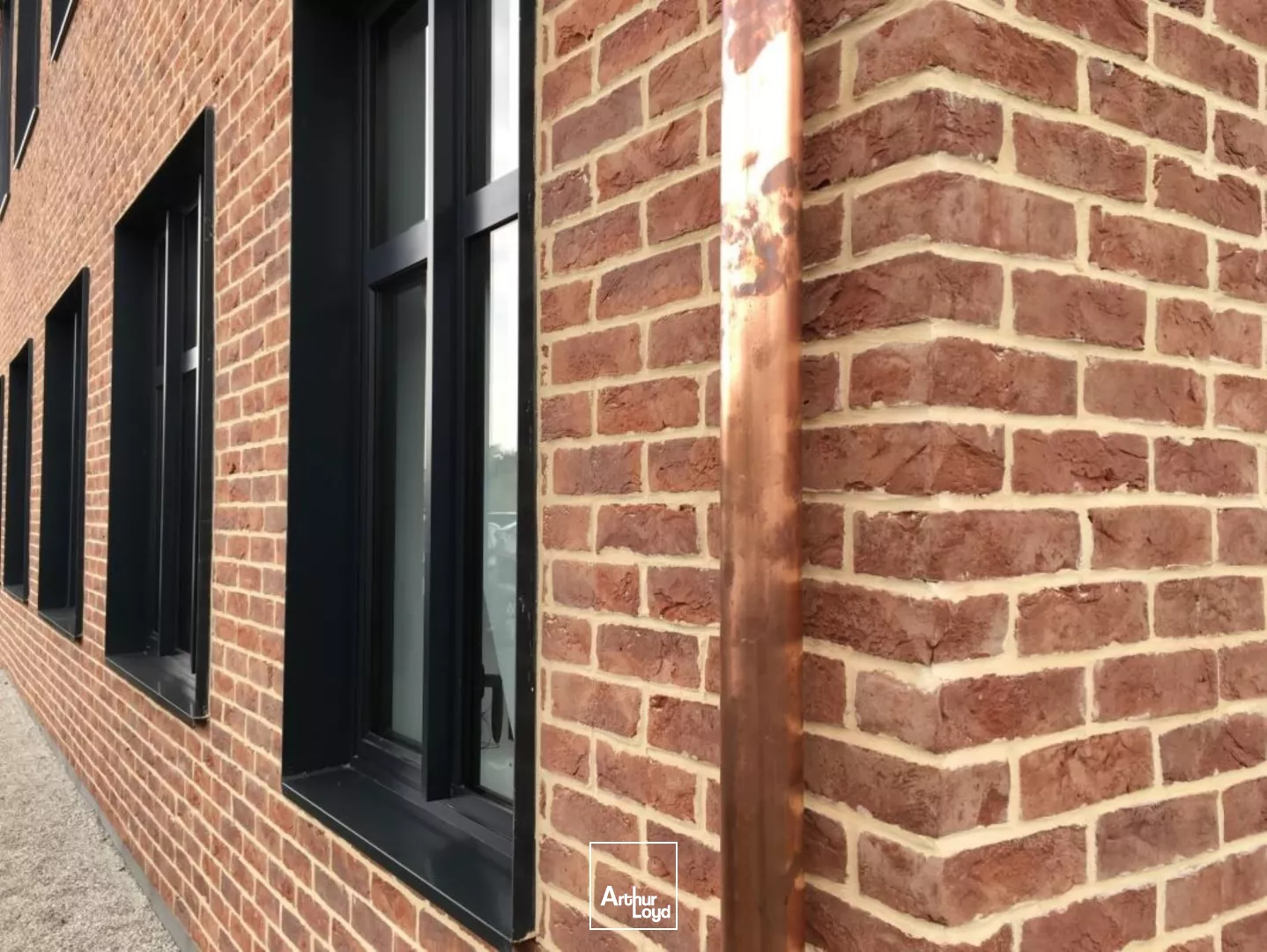 BUREAUX A LOUER ATYPIQUES - QUAI DE SEINE ARGENTEUIL - HSP 3,5M - A86