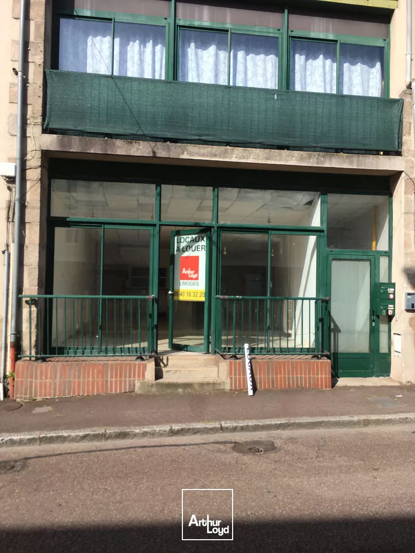 A LOUER - Local commercial Limoges 100 m2 - Restauration possible - Secteur MONTJOVIS