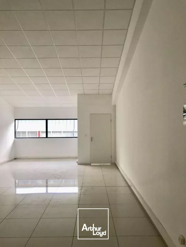 Bureaux Baie Mahault 54 m2