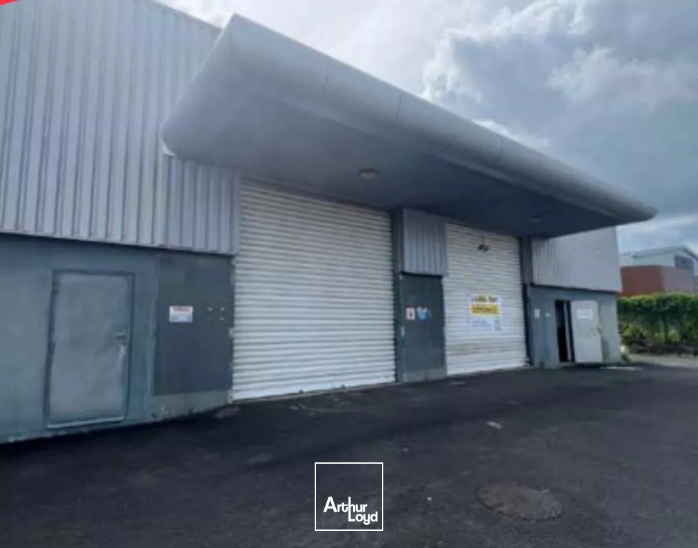 Entrepôt / local industriel Baie Mahault 192 m2