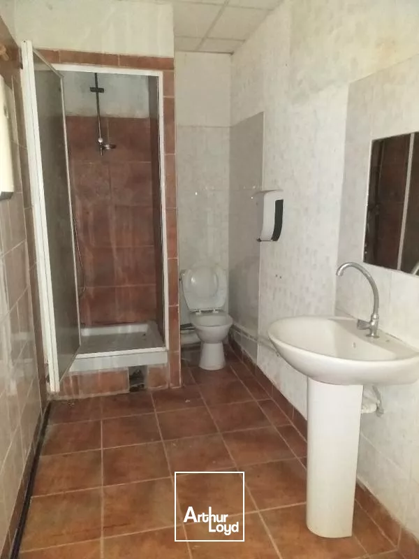 A VENDRE Local commercial Sainte Marie 72 m2